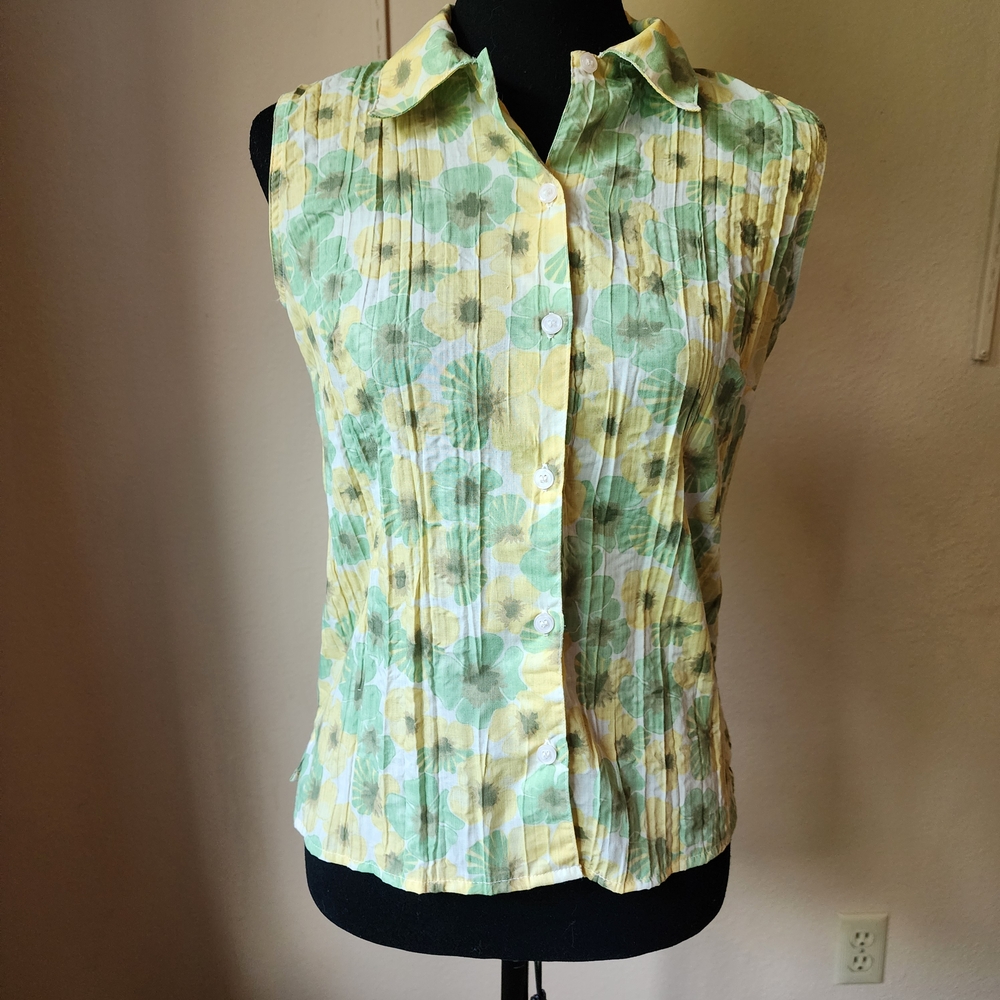 Vintage Shaver Lake Floral Sleeveless Button-Up Top